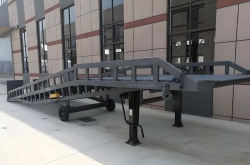 青島地區登車橋設備應用全解析：選型、優勢與常見問題